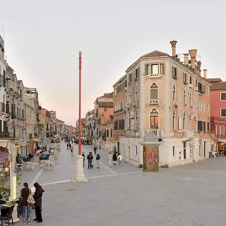 Apartment Ca' Leon By Bricola Venedig